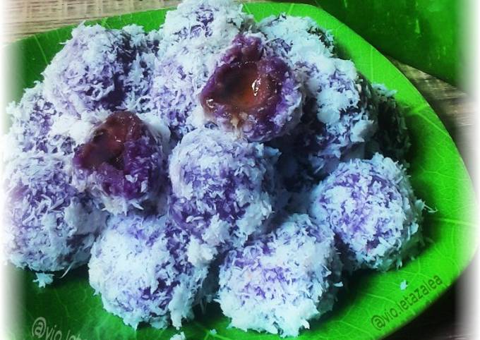 Klepon Ubi Ungu ala Violet Azalea