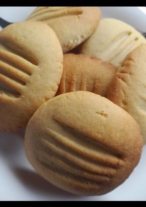 A picture of Milk cookies.