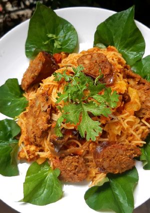 รูปของ ขนมจีนผัดน้ำพริกอ่องไส้อั่ว Spicy Somen #leftover #upcycle no.14