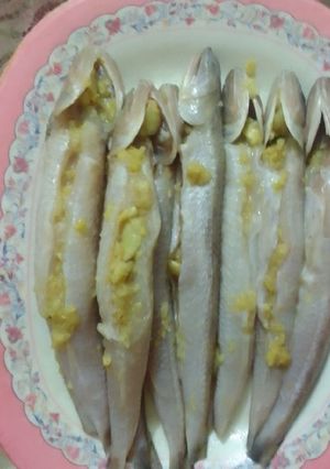 صورة لوصفة تنضيف سمك المكرونة وتدبيله