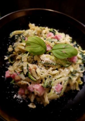 Une photo de "Carbonara" de Courgette à ma façon