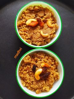 कड़ा प्रसाद या कड़ाह प्रशाद (Kada Prasad recipe in Hindi) रेसिपी मुख्य फोटो