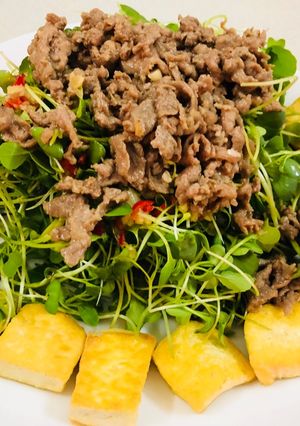 Hình của món Rau mầm bò.