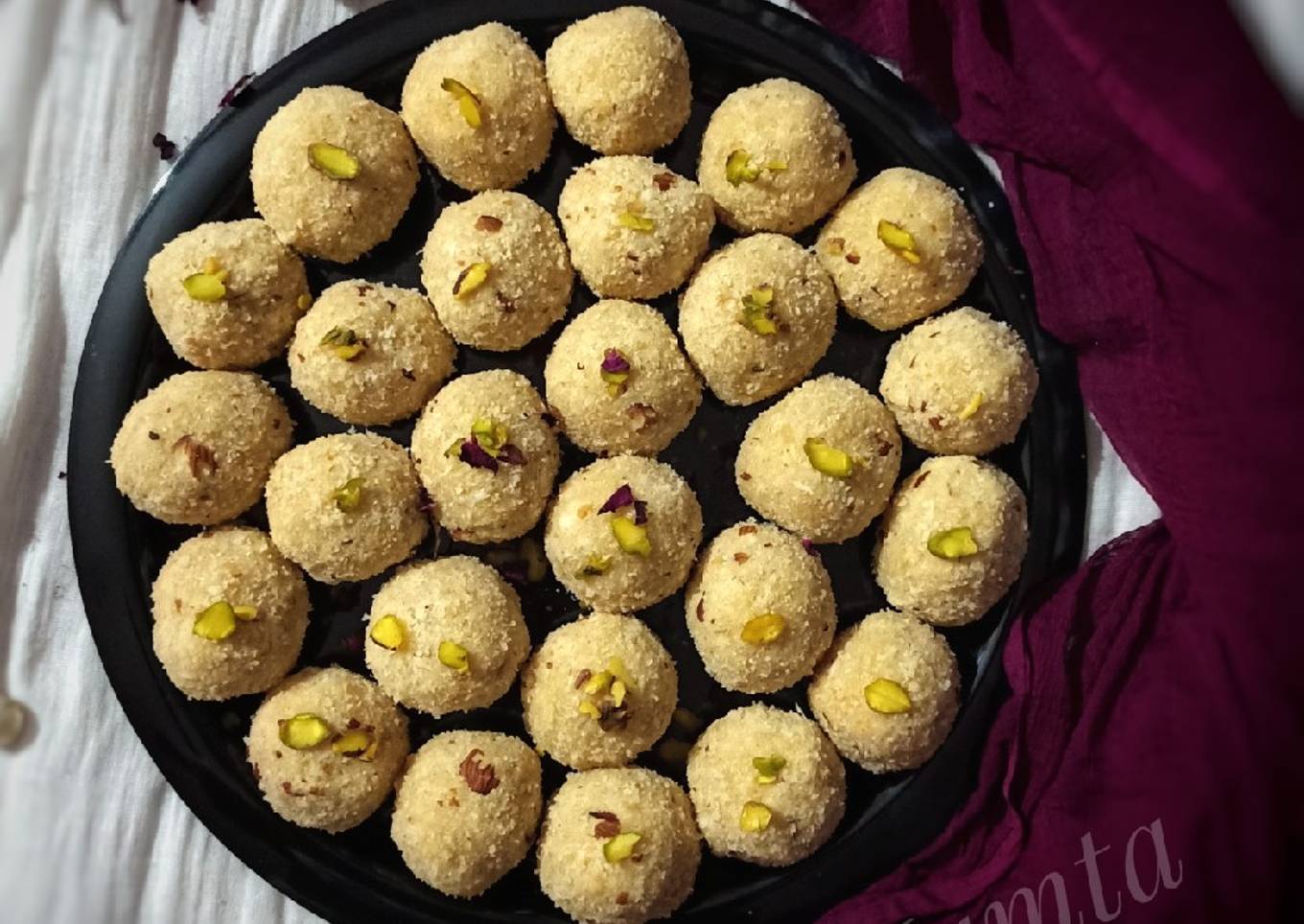 Suji Mawa Laddu