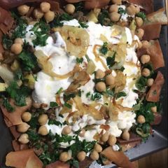 A picture of Fatta with mince.