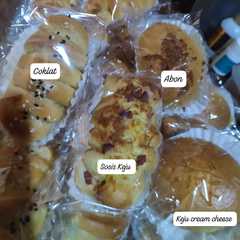 รูปของ Roti Unyil