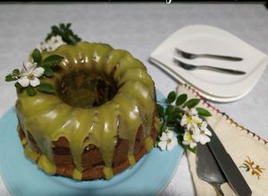 Una foto de Torta de chocolate y té Matcha