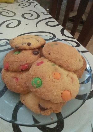 Una foto de Cookies enormes de chips y rocklets 🤪