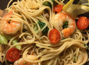 A picture of Shrimp Scampi in white wine .