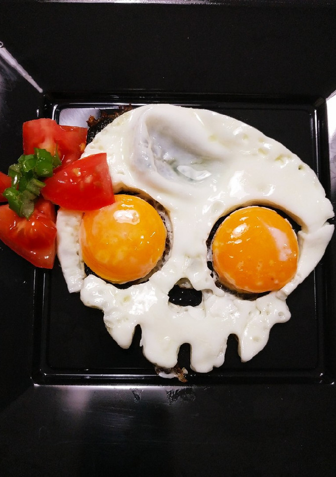 Una foto de Calavera de huevos Halloween 🍳💀🍳