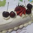 Pionono de ananá navideño