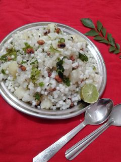 साबूदाना खिचड़ी(sabudana khichdi recipe in Hindi) रेसिपी मुख्य फोटो