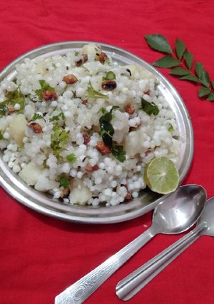 साबूदाना खिचड़ी(sabudana khichdi recipe in Hindi) रेसिपी मुख्य फोटो