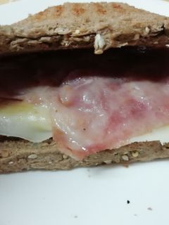 Una foto de Desayuno con una buena extra de proteínas!