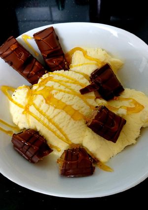 A picture of My Sons Dairy Ice cream with Bueno Chocolate bar & Syrup 🤩.