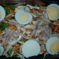 A picture of Salad with eggs.