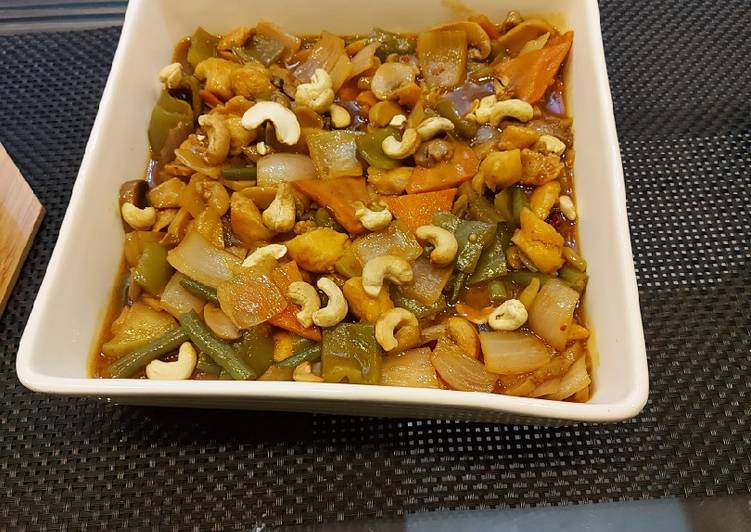 Recipe of Award-winning Chicken Cashew Nuts