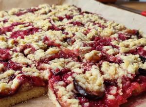 Szilvás morzsasüti recept fotója