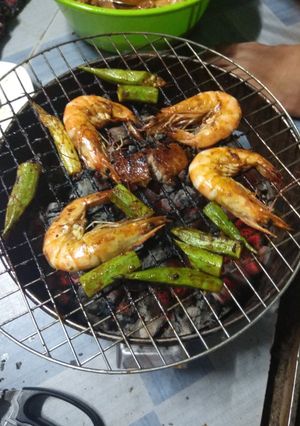 Hình của món Món nướng với sốt thịt ướp.
