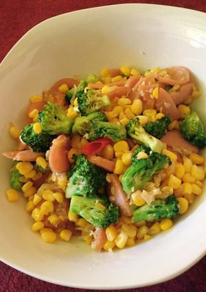 Foto resep Tumis Jagung Manis + Brokoli + Sosis Sehat dan Mudah