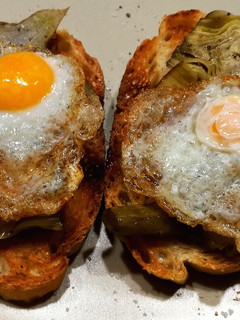 Una foto de Tosta de alcachofa 🍳