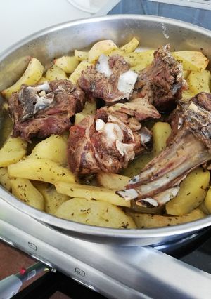 Φωτογραφία της συνταγής Αρνάκι με πατάτες στο φούρνο