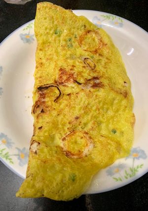 Hình của món Bánh xèo hải sản tôm thịt.