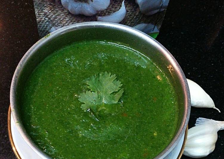 Easiest Way to Prepare Super Quick Homemade Green Mint Garlic Dip /Chutney