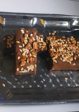 બ્રોવની (Brownie Recipe in Gujarati) રેસીપી મુખ્ય ફોટો