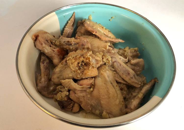 Langkah Mudah untuk Menyiapkan Ayam Goreng Bawang putih Renyah Made by Sherly, Lezat Sekali
