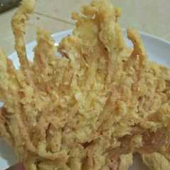 A picture of Jamur Enoki Crispy krispi.