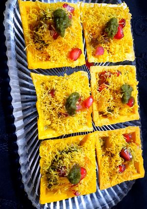 A picture of Monita canapés.