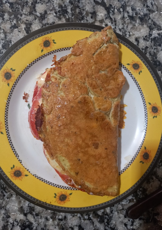 Una foto de Omellette de Queso y Tomate