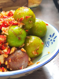 家庭小菜｜涼拌脆李子 簡單重口味 (附影片) 的食譜成品照片