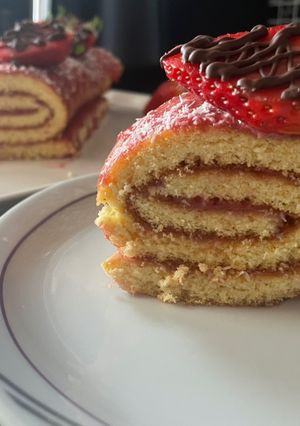 Une photo de Cake Roulé à la fraise 🍓