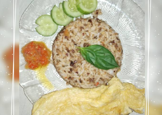 Nasi tutug oncom sambel bawang