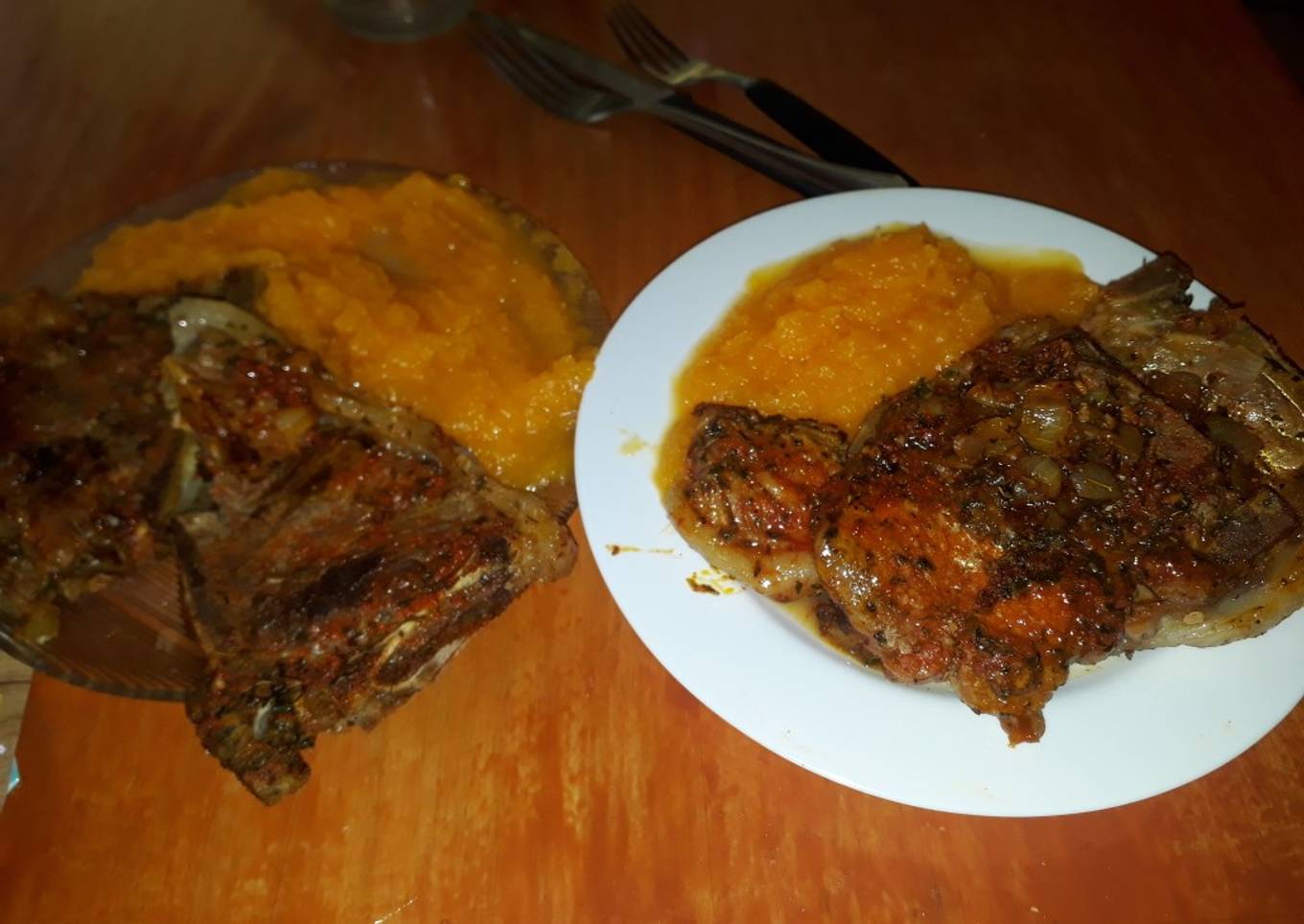 Bife angosto con puré de calabaza