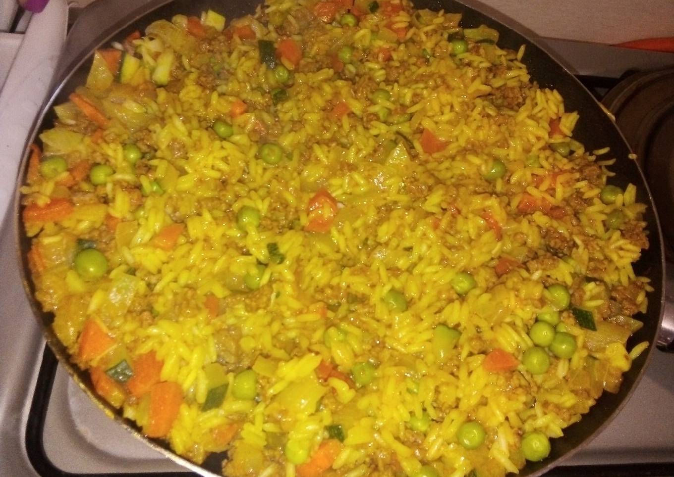 Arroz con carne picada y verduras 🥘