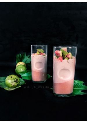 A picture of Guava milkshake.