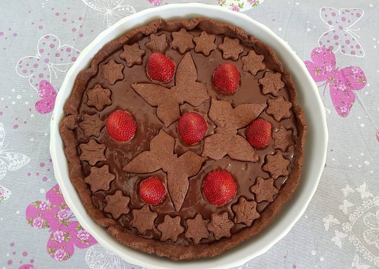 How to Prepare Qualsiasi sera della settimana Crostata al cioccolato e fragole