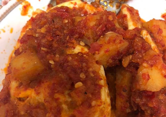 Ini dia! Resep bikin Telor Ceplok Dan Kentang Balado simpel  sempurna