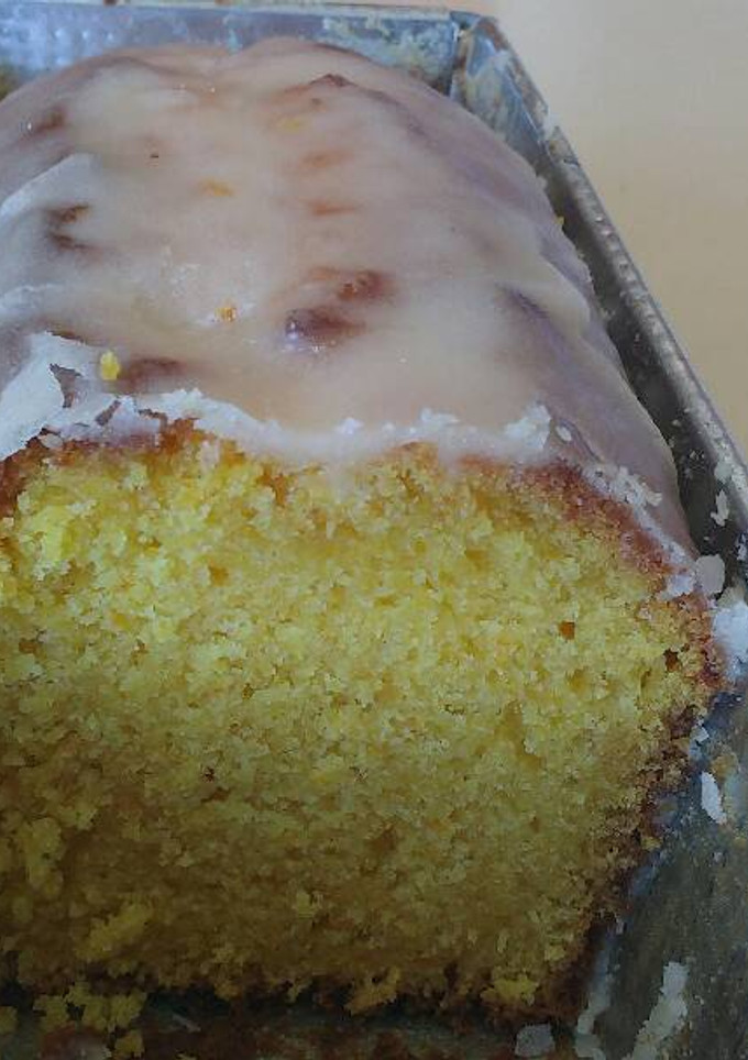 Una foto de Budín de mandarina glaseado