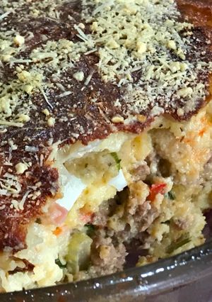 Una foto de Torta salada de harina maíz rellena