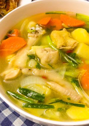 Hình của món Canh gà rau củ.
