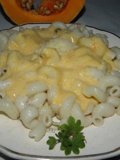 Una foto de Pasta con salsa de calabaza