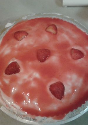 Una foto de Tiramisú de fresa y mascarpone