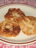 Tortitas de yuca rellenas 