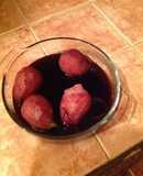 Peras al vino tinto