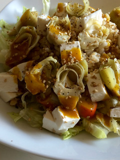Una foto de Ensalada de arroz integral con vinagreta de soja y mostaza