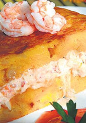 Una foto de Tortilla de papa rellena de camarón
